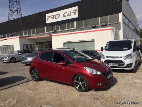 Peugeot 208 1.6 HDI 92 FÉLINE