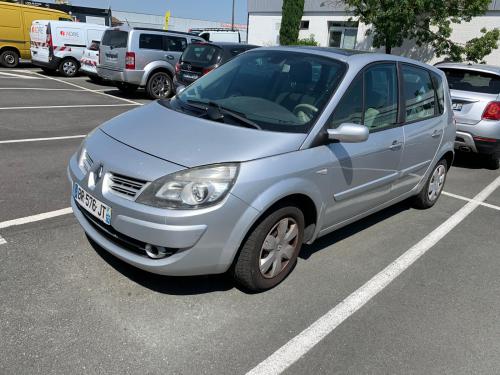 Renault SCENIC II 1.5 DCI 105 LATITUDE (ARRIVAGE)