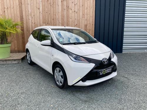 Toyota aygo 1.0 VVT-I x-play